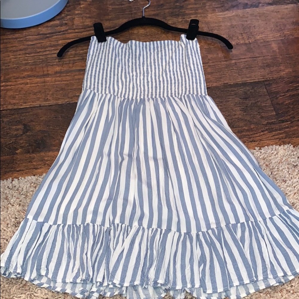 strapless dress